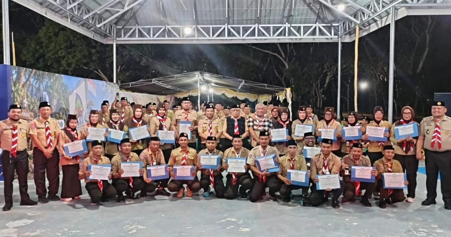 Bupati Gorontalo Sofyan Puhi menegaskan peran Gerakan Pramuka dalam membentuk karakter, memperkuat nasionalisme, dan menanamkan nilai Pancasila/Hibata.id
