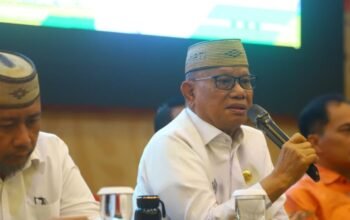 Bupati Bone Bolango Ismet Mile meminta pengelola BOSP 2026 menggunakan dana sesuai peruntukan serta mengikuti juklak dan juknis yang berlaku/Hibata.id