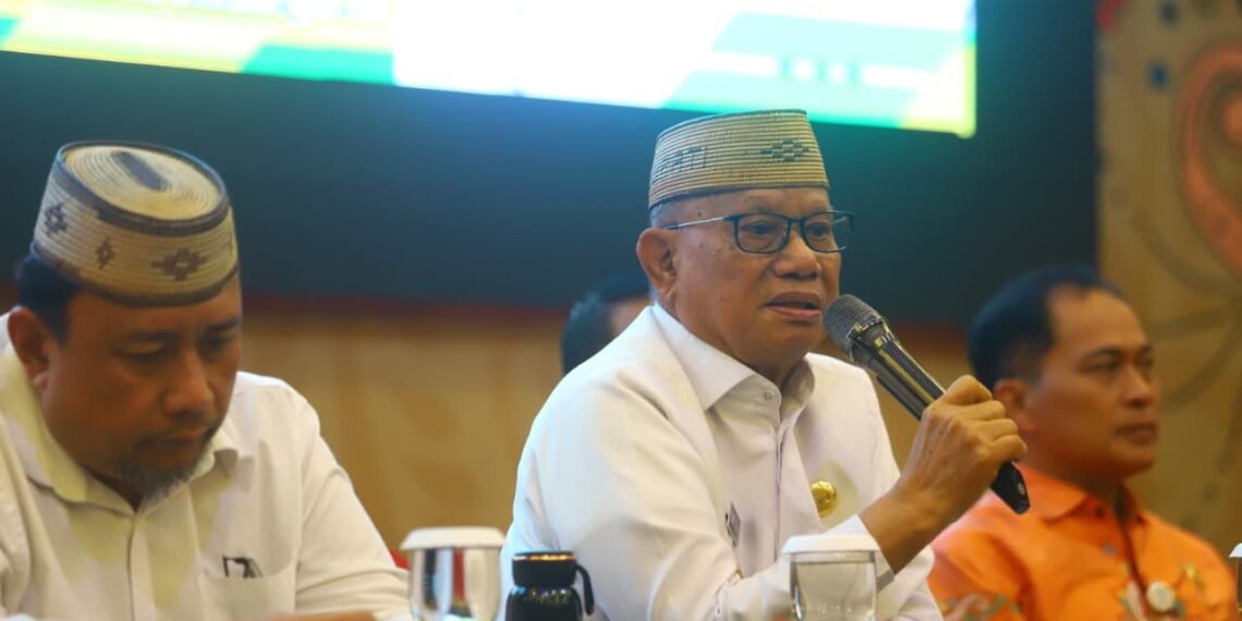 Bupati Bone Bolango Ismet Mile meminta pengelola BOSP 2026 menggunakan dana sesuai peruntukan serta mengikuti juklak dan juknis yang berlaku/Hibata.id