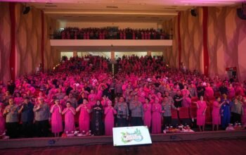 Bhayangkari Kaltim mengikuti seminar harmoni keluarga dan perencanaan keuangan di Balikpapan/Hibata.id