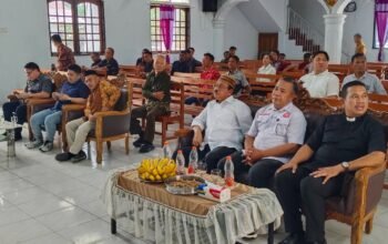 Bupati Boalemo Rum Pagau menghadiri Temu Raya Pria Kaum Bapak Gereja Imanuel Kaaruyan, Sabtu (3/10/2026)/Hibata.id