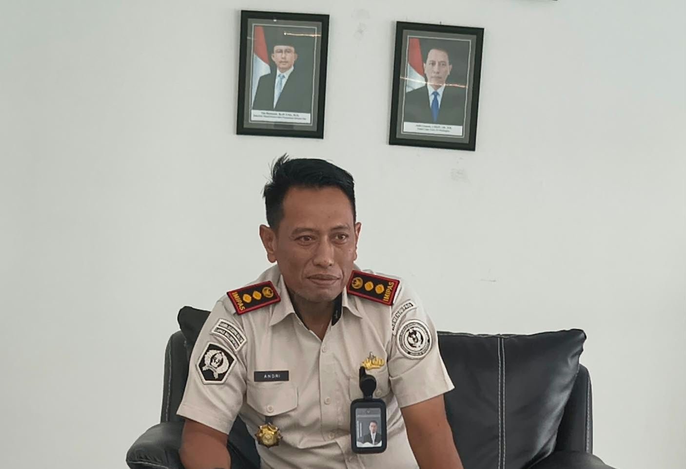 Kepala Lapas Kelas IIA Balikpapan menjelaskan kronologi sebelum warga binaan Muhammad Husein meninggal/Hibata.id