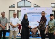 PLN Nusantara Power UP Gorontalo menyerahkan bantuan kepada anak-anak panti asuhan melalui Program Derma Nusantara Vol. 2, Jumat (2/10/2026). Kegiatan tersebut menjadi bagian dari rangkaian HUT ke-31 PLN Nusantara Power sekaligus bentuk kepedulian sosial perusahaan kepada masyarakat/Hibata.id