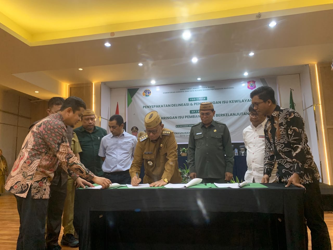 Bupati Bone Bolango Ismet Mile membuka kegiatan penyusunan RDTR dan pembangunan berkelanjutan/Hibata.id