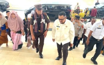 Kajati Sultra Sugeng Riyanta saat melakukan kunjungan kerja ke Kabupaten Buton Tengah, Sulawesi Tenggara, Rabu (7/10/2026)/Hibata.id