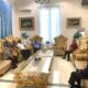 Bupati Bone Bolango Ismet Mile menghadiri pertemuan sejumlah kepala daerah pemegang saham Bank SulutGo di Rumah Dinas Gubernur Gorontalo, Kamis (8/10/2026)/Hibata.id