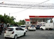 Wali Kota Gorontalo Adhan Dambea mendesak evaluasi distribusi BBM untuk mengatasi antrean dan keluhan masyarakat/Hibata.id