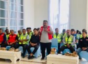 Perwakilan IPB Bayu Abdul Mazid menyampaikan keluhan pengurusan pajak kendaraan dalam audiensi dengan Gubernur Gorontalo Gusnar Ismail, Kamis (15/10/2026)/Hibata.id