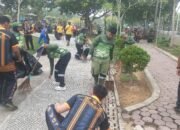 Polda Kaltim dan Polresta Balikpapan bersama masyarakat melaksanakan kegiatan Green Policing di Taman Tiga Generasi, Balikpapan/Hibata.id