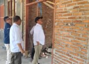 Bupati Boalemo, Rum Pagau, meninjau sejumlah sekolah penerima program di Kecamatan Tilamuta, Jumat, 16 Oktober 2026. (Foto: Humas)