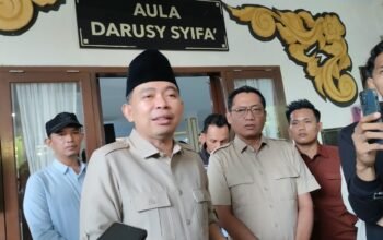 Bupati Jember Muhammad Fawait saat kegiatan bakti sosial kesehatan di RSD dr. Soebandi Jember, Sabtu (17/10/2026)/Hibata.id