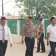Wakapolda Kaltim bersama jajaran melaksanakan program Polisi Peduli Pendidikan di Ponpes Syaichona Cholil, Balikpapan, Senin (19/10/2026)/Hibata.id