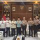 Persiapan kegiatan dibahas dalam pertemuan Ketua Pengurus Wilayah Nahdlatul Ulama (PWNU) Gorontalo, Ibrahim T. Sore, dengan Kapolda Gorontalo Inspektur Jenderal Nurworo Danang di Markas Polda Gorontalo. (Foto: Humas)