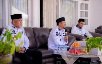 Bupati Buton Tengah Azhari menegaskan tidak akan memberi izin kepada ASN dan PPPK yang ingin mencalonkan diri sebagai anggota BPD pada pemilihan mendatang/Hibata.id