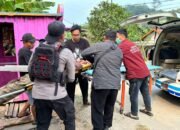 Seorang pria mengalami luka berat dalam dugaan penyerangan di Samarinda Utara. Polisi memeriksa saksi dan mengamankan celurit serta dodos sebagai barang bukti/Hibata.id