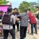 Seorang pria mengalami luka berat dalam dugaan penyerangan di Samarinda Utara. Polisi memeriksa saksi dan mengamankan celurit serta dodos sebagai barang bukti/Hibata.id