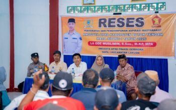 La Ode Muslimin menyerap aspirasi warga Boneoge, Wongko, dan Lolibu di Lakudo. Usulan mencakup bantuan nelayan, jalan tani, irigasi, pendidikan, UMKM, dan lapangan kerja/Hibata.id