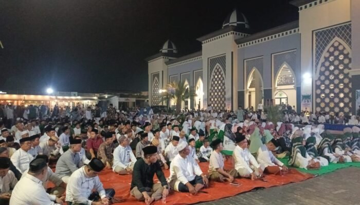 Hadapi Tantangan Era Digital, Bupati Gorontalo Ajak Santri Perkuat Akhlak