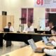 Manager PLN Nusantara Power UP Gorontalo Yan Suprayogi memberikan arahan kepada pegawai untuk memperkuat kolaborasi, inovasi, dan profesionalisme dalam menjaga keandalan pembangkit serta mendukung penyediaan listrik bagi masyarakat di Gorontalo dan Sulawesi Tengah, dalam momentum Hari Sumpah Pemuda 2026/Hibata.id