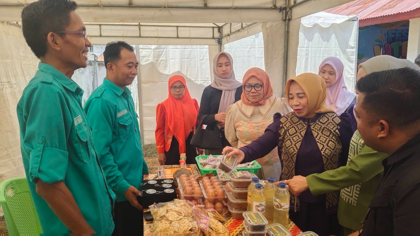 Bunda Literasi Boalemo Hartati Moha Pagau membuka Festival Literasi 2026 untuk mendorong budaya membaca, kreativitas, dan prestasi generasi muda/Hibata.id